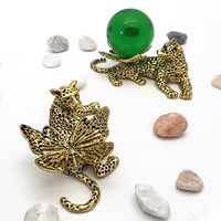 Support de boule de cristal léopard personnalisé ornements de bureau conception gratuite artisanat en métal décoration de la maison articles cadeaux souvenirs