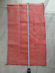 Costales en fibre de type gaze rouge sang de taureau pour pommes de terre - Product Image 1