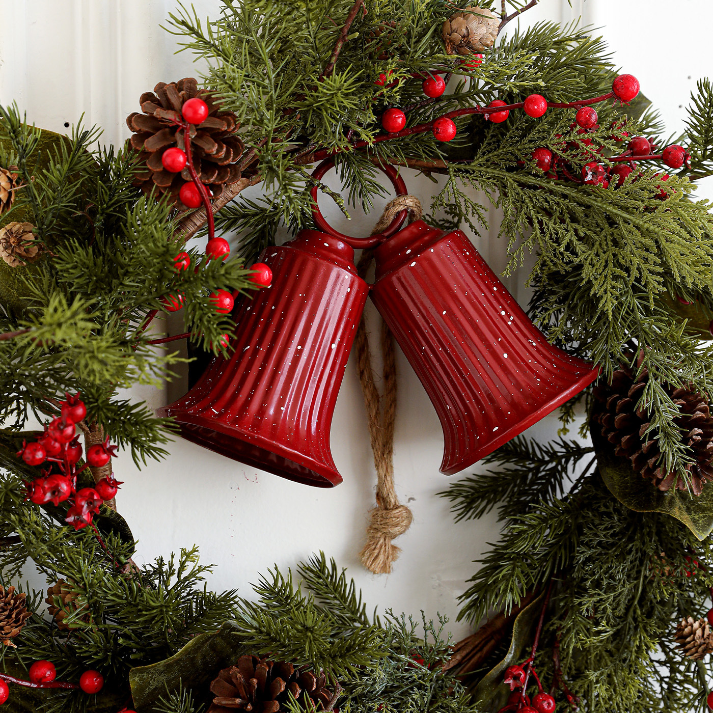 Campane di Natale in Metallo da 22 mm - 50 Pezzi Jingle Bells Sonagli per Decorazioni, Gioielli Fai-da-te, Campanelli a Vento e Animali Domestici