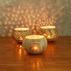 Coco <span class=keywords><strong>Casa</strong></span> 4X3.3 Pouces <span class=keywords><strong>Bougeoirs</strong></span> En Coquille De Noix De Coco Bols De Noix De Coco Tan Fabriqués À La Main pour Bougies - Product Image 6