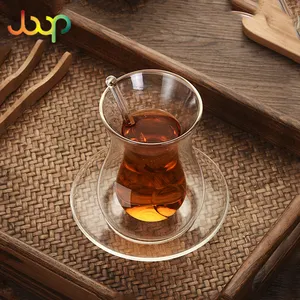 Tazza di vetro a doppia parete per tè nero esotico turco all'ingrosso con piattino e tazza da tè in vetro con bastoncino di vetro