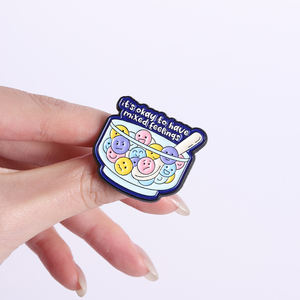 เข็มกลัดเคลือบลายแมวน่ารัก แสดงความคิดเห็นหลากหลาย ไม่เป็นไร ถ้ามีความรู้สึกที่หลากหลาย  ความผิดปกติทางประสาทสัมผัส ความวุ่นวายกับความแม่นยำ  ดูแลสุขภาพจิต - Product Image 4