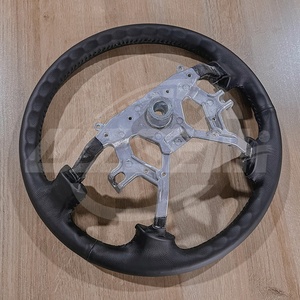 Pièces d'<span class=keywords><strong>auto</strong></span> personnalisées d'usine WZSEAHI <span class=keywords><strong>volant</strong></span> universel classique rétro en bois de noyer 380mm - Product Image 3