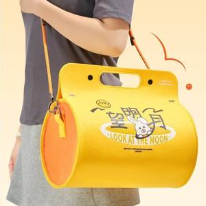 Sac à main rond en feutre au design moderne - Sac cadeau multifonction et ensemble de souvenirs avec couleur et logo personnalisables, haute qualité - Product Image 4