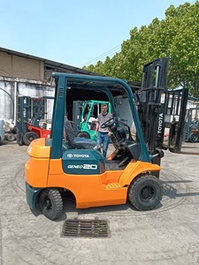 Chariot élévateur Toyota 7FD20 d'occasion du Japon à bas <span class=keywords><strong>prix</strong></span>, en excellent état, 2 tonnes, avec déplacement latéral et livraison rapide - Product Image 4