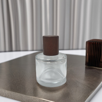 Botol Parfum kaca dasar berat mewah 50ml-100ml kapasitas kosong silinder tutup kayu Parfum botol semprot kemasan wangi