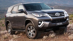 ขอบโครเมียมตกแต่งฝากระโปรงหน้ารถยนต์ Montero Sport สำหรับ Xpander <span class=keywords><strong>FORTUNER</strong></span> <span class=keywords><strong>EVEREST</strong></span> ขายส่ง - Product Image 5