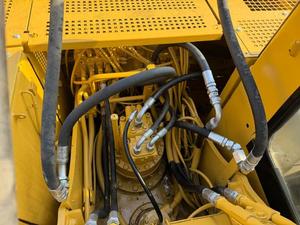 รถขุดตีนตะขาบ CAT 320BL มือสอง ราคาประหยัด ขนาด 20 ตัน สำหรับงานก่อสร้างและเตรียมพื้นที่ก่อสร้าง - Product Image 6
