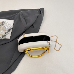 European American <b>Box</b> Bag Fashionable <b>Party</b> Dinner PU Clutch New Vintage Chain Women's Leisure Travel Bag Tanjing - Product Image 4