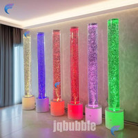 Lampe à colonne de bulles d'eau ronde led Offre Spéciale au sol avec base carrée et poisson en plastique