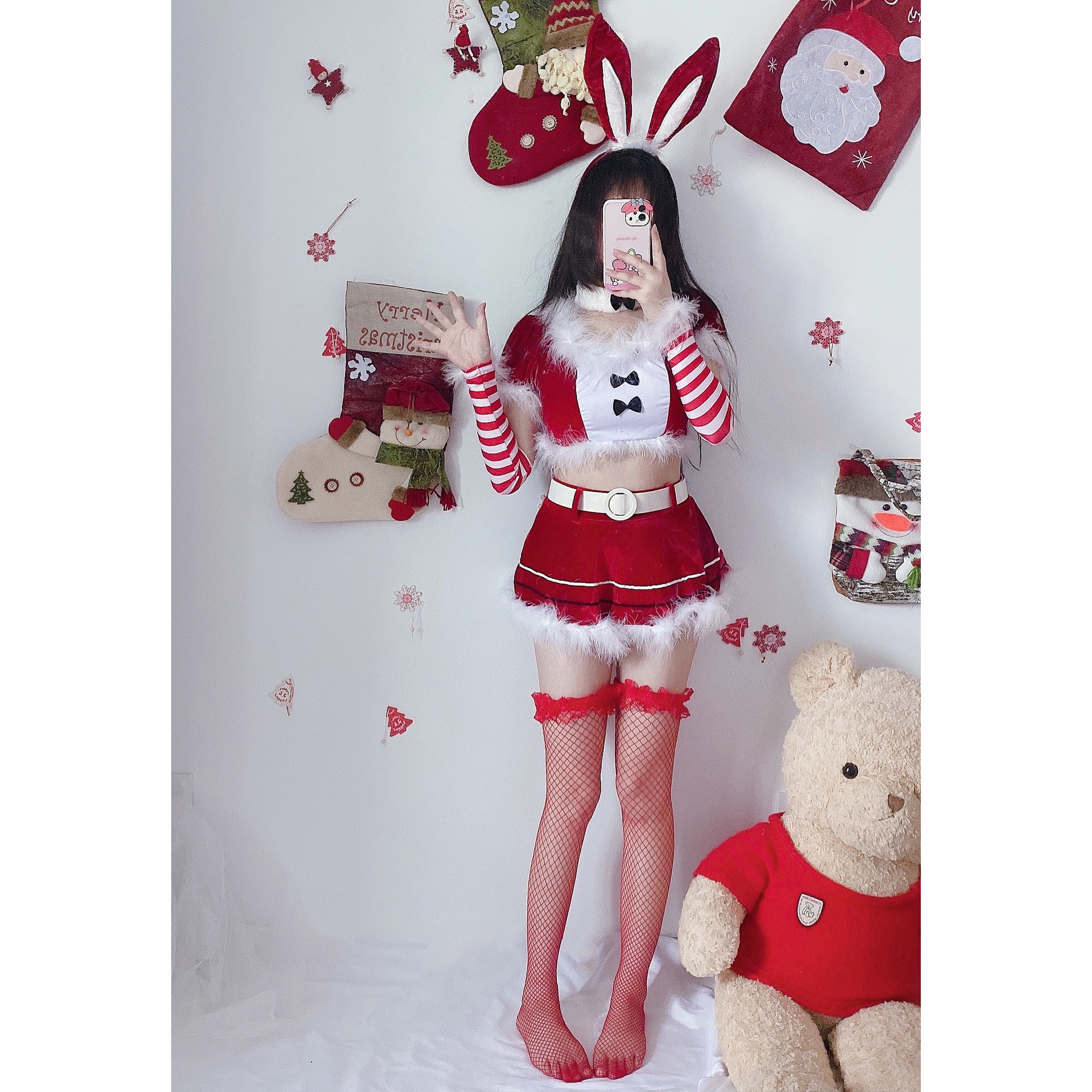 Tenue de Noël rouge [haut, jupe, ceinture, collier, coiffe]