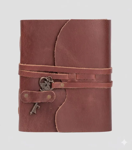 Diario de Cuero Hecho a Mano con Cierre de Llave Antigua, Cuaderno Vintage, Regalo Rústico para Él y Ella - Product Image 2