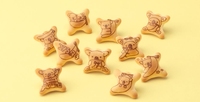 Ligne de production de biscuits au beurre d'ours entièrement automatique, machine à fabriquer des biscuits Hello Panda avec crème au chocolat