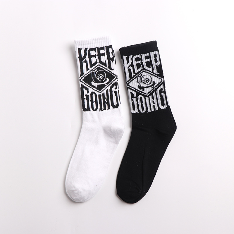 2021 Fashion Letter Black White Plain Cotton Mens Tube Crew Socks