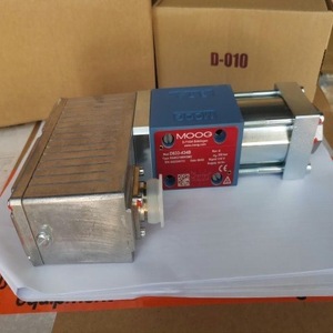 Moog D792-4025 Analog Signal Pilot Servo Valve For Hydraulic Systems <b>Machine</b> Tool Use - Product Image 1