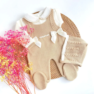 Kaiyue Nuevo Conjunto <span class=keywords><strong>de</strong></span> Regalo <span class=keywords><strong>de</strong></span> Mameluco Cálido con Pies y Gorro <span class=keywords><strong>de</strong></span> Alta Calidad para Bebé Recién Nacido Niña <span class=keywords><strong>Ropa</strong></span> para Bebé - Product Image 1