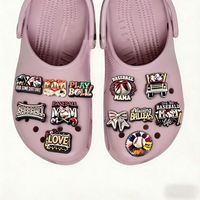 Breloques de chaussures en PVC personnalisées sur le thème des fêtes, décorations 2D pour chaussures de Noël et d'Halloween, accessoires DIY pour sabots et sandales, pour cadeaux promotionnels