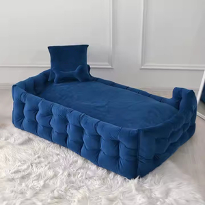 Lit pour chien luxueux en velours capitonné, confortable et personnalisé, avec coussin amovible en mousse moulée carrée - Product Image 5