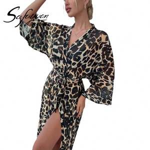 Pyjama en maille pour femmes SFY-Y5105 avec fentes sexy, confortable et respirant, peut être porté comme une chemise de nuit à imprimé léopard - Product Image 6