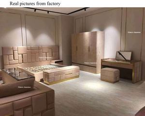 Armadio di Lusso Moderno in Legno di Marca Italiana con Decorazioni in Acciaio Inox Dorato, <span class=keywords><strong>Mobili</strong></span> per Camera da Letto, Guardaroba a 6 Ante in Pelle - Product Image 5