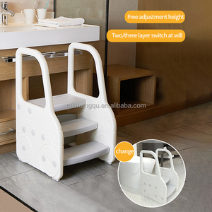 Banquinho Dobrável Inovador e Ecológico para Crianças, Durável, Portátil, de Plástico Moderno para Uso em Ambientes Externos, Quarto, Sala de Estar e Cozinha - Product Image 3