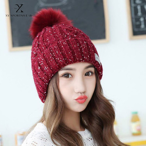 XIANGYU 2025 vente chaude hiver <span class=keywords><strong>bonnet</strong></span> chapeau pompons épais polyvalent Plus velours épaissi chaud <span class=keywords><strong>bonnet</strong></span> hiver tricot femmes chapeaux - Product Image 3