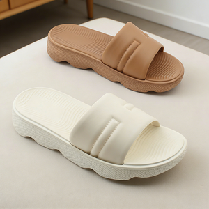 Pantuflas <span class=keywords><strong>de</strong></span> Mujer OLICOM, Pantuflas <span class=keywords><strong>de</strong></span> Nube para Mujer, Antideslizantes, para Baño, con Suela Gruesa y Suave, Sandalias <span class=keywords><strong>de</strong></span> Playa para Mujer, para Interiores/Exteriores - Product Image 4