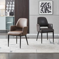 Chaise de salle à manger en cuir de style italien, luxe léger, moderne et minimaliste, avec dossier et accoudoirs, structure en acier, vente directe usine
