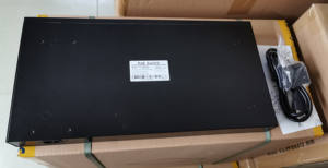 Switch POE 4CH 8CH 16CH 24CH Porte Standard con Controllo Remoto Alimentatore POE Switch di Monitoraggio 250 Metri 48V - Product Image 2