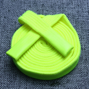 Đầy màu sắc 100% <span class=keywords><strong>Polyester</strong></span> phẳng drawcord Sash dây với lời khuyên cao su bện dây 12mm đường kính 135-140cm chiều dài cho hàng may mặc - Product Image 6