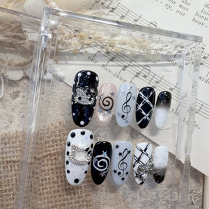 Uñas Postizas Góticas, Dulces y Modernas, con Diseño de <span class=keywords><strong>Hello</strong></span> <span class=keywords><strong>Kitty</strong></span>, Pintadas a Mano, en Blanco y Negro, Acrílicas, de Alta Calidad, Hechas a Mano, al por Mayor - Product Image 1