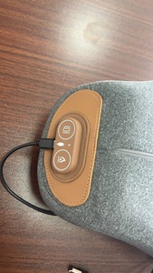 Nueva almohada de masaje suave, masajeadores inteligentes portátiles para cuello y hombros, alivio del dolor, vibración eléctrica y masajeador de cuello de calor - Product Image 4