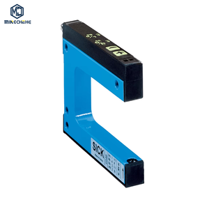 Sensor de Ranura WF2-40B410 con Ancho de Ranura de 2 mm y Fuente de Luz LED UV para Identificación de Etiquetas - Product Image 1