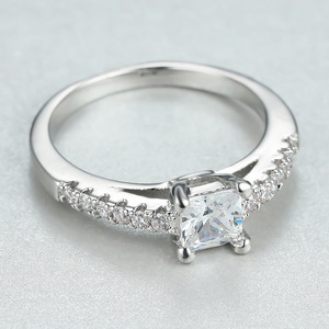 Bijoux européens et américains ROXI, zircon, bagues de mariage créatives tendance 2023 - Product Image 4