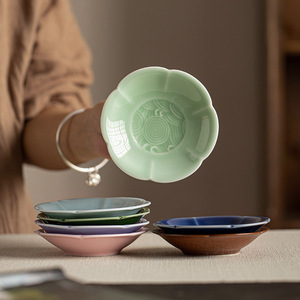 Plato de cerámica para repostería con forma de flor, mini disco de porcelana con seis pétalos en forma de onda para sala de té, fiesta de aperitivos, platos de estilo sencillo. - Product Image 1