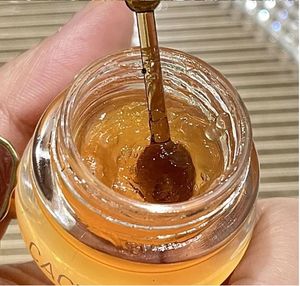 <span class=keywords><strong>Baume</strong></span> à lèvres fleur de cerisier miel hydratant Anti-rides fondu lignes à lèvres Anti-fissure gelée naturelle 5g - Product Image 5