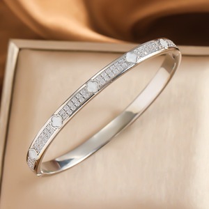 Pulsera Kaga Starry Sky con microincrustaciones de oro y plata, brazalete de moda para mujer, joyería de aniversario - Product Image 3