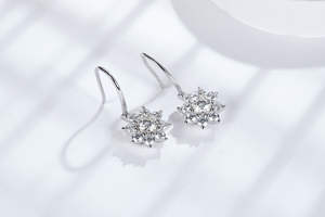 Pendientes y Colgante de Girasol de Plata Pura con Rodio y Silicio de 0.5ct Certificados por All Fashion, Joyería Larga Colgante - Product Image 4