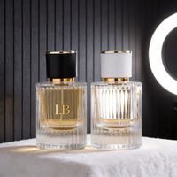 En stock, flacons de parfum en verre transparent côtelé de 30 ml, 50 ml, 100 ml, avec impression sur écran, boîtes d'emballage personnalisées