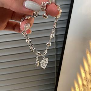 สร้อยข้อมือแฟชั่นดีไซน์เกาหลีแบบโซ่เส้นเล็กชุบไวท์โกลด์เงินแท้ 925 ประดับคริสตัล รุ่นล่าสุดปี 2026 สำหรับผู้หญิง ของขวัญเครื่องประดับ - Product Image 6