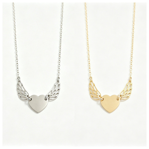 Collana <span class=keywords><strong>con</strong></span> Ciondolo a Cuore Ali d'Angelo Traforato Placcato Oro 18K, in Acciaio Inossidabile, Personalizzabile <span class=keywords><strong>con</strong></span> <span class=keywords><strong>Nome</strong></span> Inciso, Regalo all'Ingrosso - Product Image 1