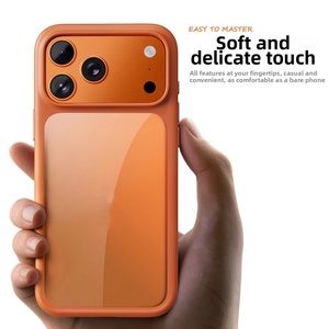 Coque de protection antichoc transparente en silicone souple à bords renforcés avec bouton tactile pour appareil photo IA pour iPhone 17 Pro Max - Product Image 6