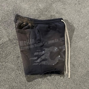 Shorts vintage pour hommes en coton molletonné French Terry, délavés à l'acide, à bords bruts, avec cordon de serrage, design personnalisé et strass effet vieilli - Product Image 5