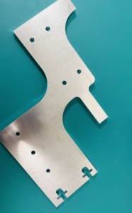 Fabrication sur mesure OEM de pièces métalliques en acier inoxydable pour plaques de base d'équipement par usinage CNC par portique, tolérance stricte - Product Image 2