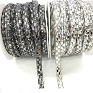 L207 8mm Hot Fix Crystal Rhinestone Trimming Mesh Iron-on Crystal Rhinestone Trim Strip <span class=keywords><strong>para</strong></span> zapatos Bolsas Tela - Product Image 2