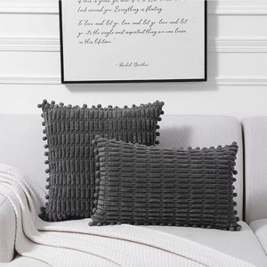 Pour carré moderne tissé solide velours côtelé grosse bande <span class=keywords><strong>boule</strong></span> de fourrure <span class=keywords><strong>Anti</strong></span> poussière acariens taie d'oreiller pour la maison voiture bureau hôtel - Product Image 6