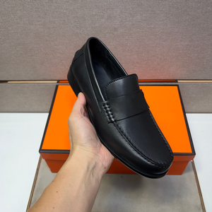 Chaussures décontractées pour hommes en cuir véritable sur mesure, de qualité supérieure, haut de gamme et luxueuses pour les occasions d'affaires et de banquet. - Product Image 2