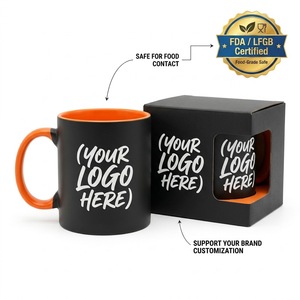 Mug de voyage en céramique noir mat, intérieur orange, bicolore, avec boîte blanche, logo personnalisé, conforme FDA LFGB, compatible lave-vaisselle et micro-ondes, vente en gros - Product Image 1