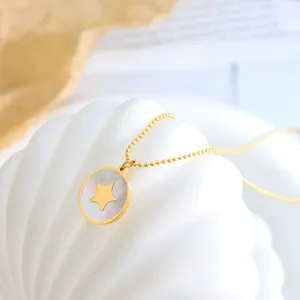 Elegante Collana con Ciondolo in Acciaio Inossidabile, Decorazione a Stella Dorata Intarsiata in Madreperla Bianca, Versatile per Uso Quotidiano - Product Image 3