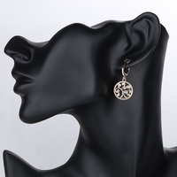 Parure de bijoux plaqués or 18 carats avec zircone incrustée à la main, boucles d'oreilles et colliers pour femme – Prix abordable